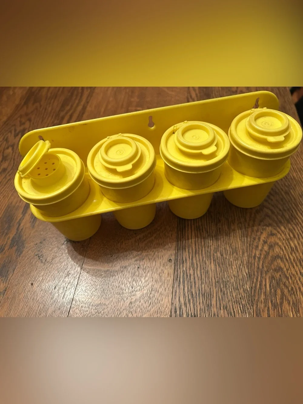 Rare Vintage Tupperware Yellow Wall-Mounted Spice Rack Set. Incl rack, 4 shakers
